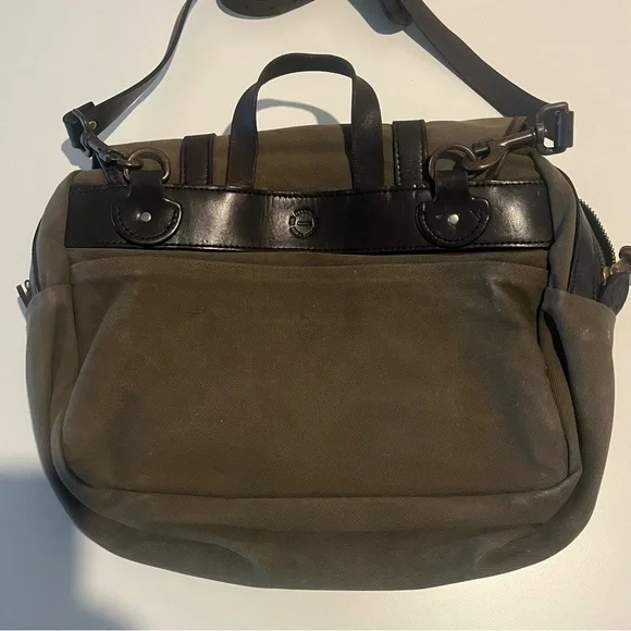 The Filson Field Bag: Rugged Dependability, Refined in Otter Green - Picture 8 of 8